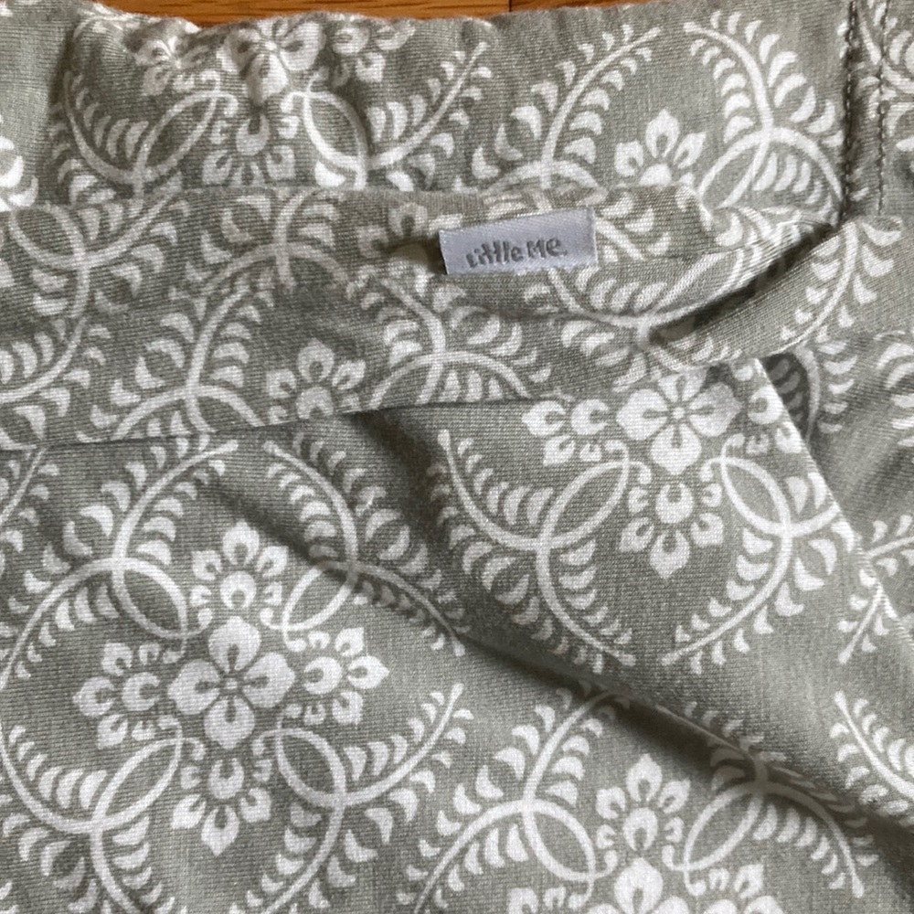Free w/ Purchase Little Me car seat canopy/ nursing cover